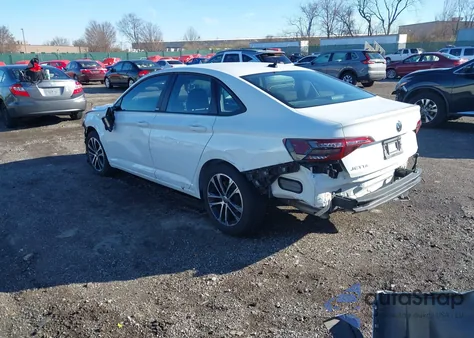 2024 Volkswagen Jetta 1.5T Sport from USA, damaged, VIN 3VWAM7BU5RM005347